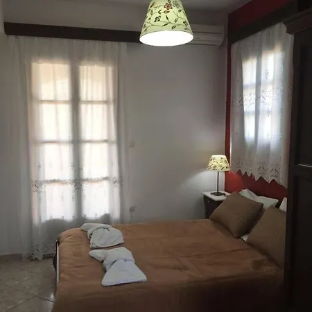 Alisaxni 3* Akrotiri (Santorini)